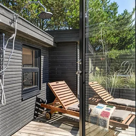 Litle - 600m From The Sea By Interhome Hals