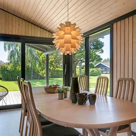 Feriehus Litle - 600m From The Sea By Interhome Hals
