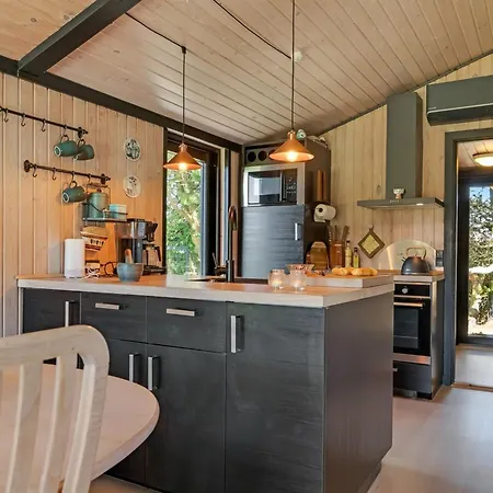 Feriehus Litle - 600m From The Sea By Interhome Hals